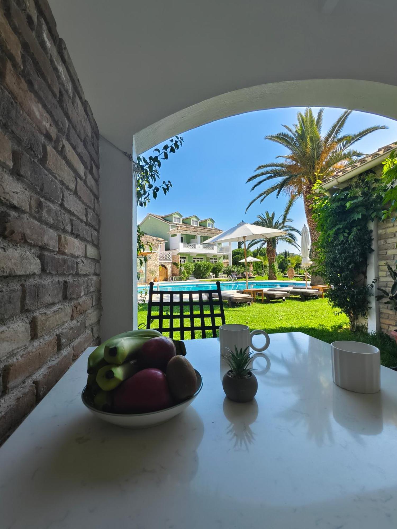 Valentino Corfu Aparthotel Ypsos Eksteriør bilde